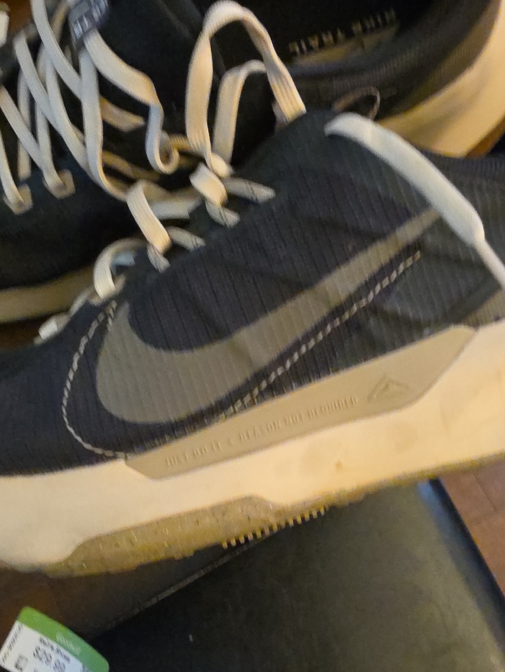 Nike Men's Black and Grey Athletic Trainers
